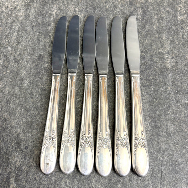 6 Wm Rogers Beloved IS silver plate modern hollow handle grille knives flatware - 1940s vintage