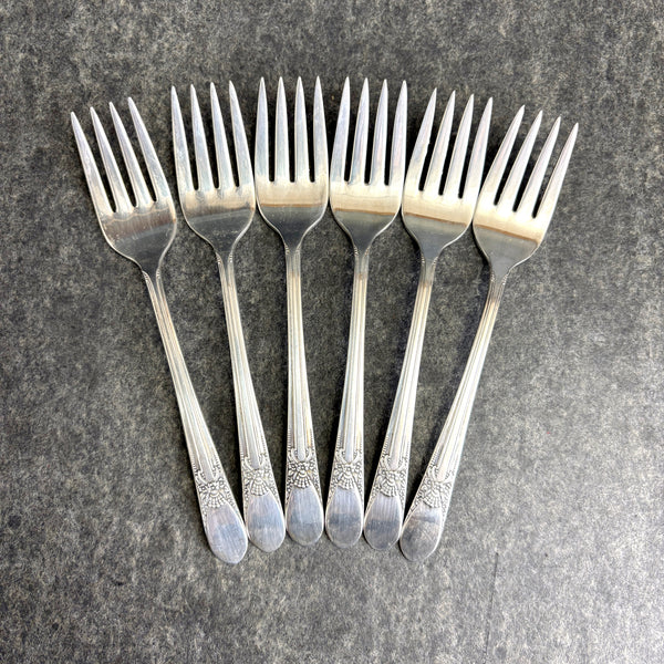 6 Wm Rogers Beloved IS silver plate salad/dessert forks flatware - 1940s vintage