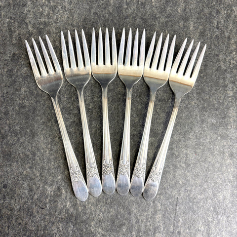 6 Wm Rogers Beloved IS silver plate salad/dessert forks flatware - 1940s vintage