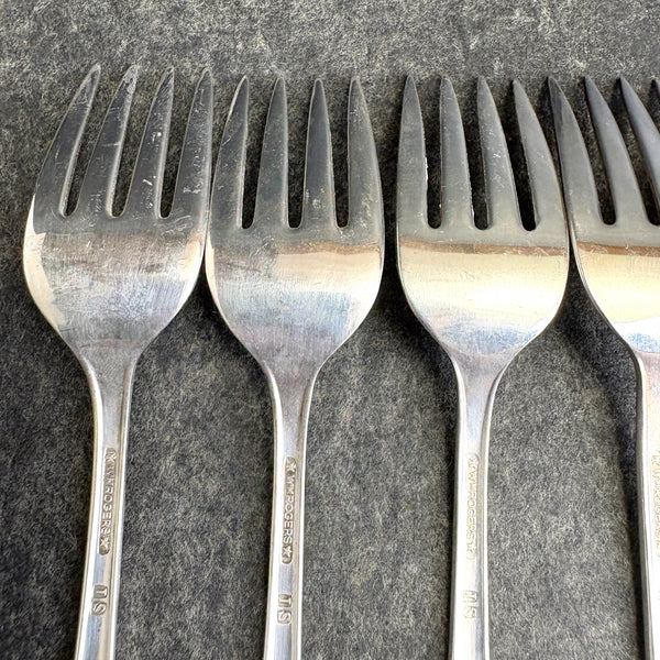 6 Wm Rogers Beloved IS silver plate salad/dessert forks flatware - 1940s vintage