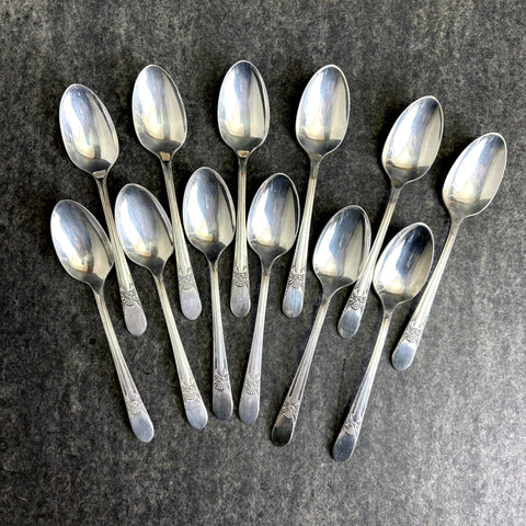 12 Wm Rogers Beloved IS silver plate teaspoons flatware - 1940s vintage