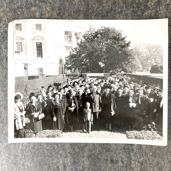 Snapshots, portraits and cabinet cards - people - turn of the century - NextStage Vintage