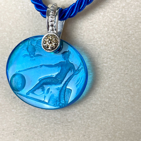 Tagliamonte goddess glass Venetian cameo intaglio pendant - NextStage Vintage