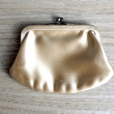Mid Century Vintage Champagne Satin Kiss Lock Coin Purse Handbag Pouch