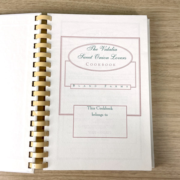 The Vidalia Sweet Onion Lovers Cookbook - Bland Farms - 1996 first printing - NextStage Vintage