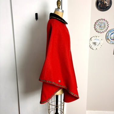 Austrian boiled wool red cape - velvet collar - ribbon trim - size S-L - NextStage Vintage