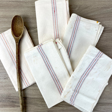 Sugar sack dish towels - set of 5 - 1940s vintage - NextStage Vintage