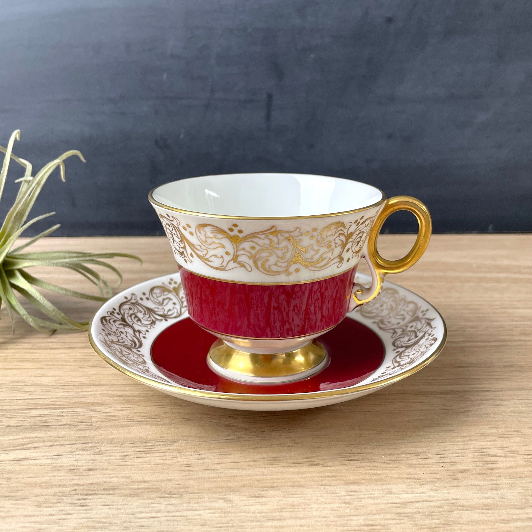 Tea＊ Adderley maroon and gold flourish tea cup and saucer H100