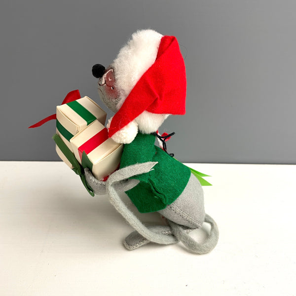 Annalee's Christmas Mouse with gifts - 1983 vintage - with tag - NextStage Vintage