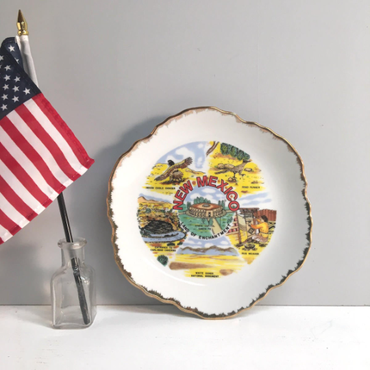New Mexico souvenir state plate - 1980s vintage decorative road trip treasure - NextStage Vintage