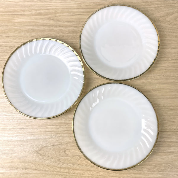 Fire King Swirl dinner plates - set of 5 - 1950s vintage - NextStage Vintage