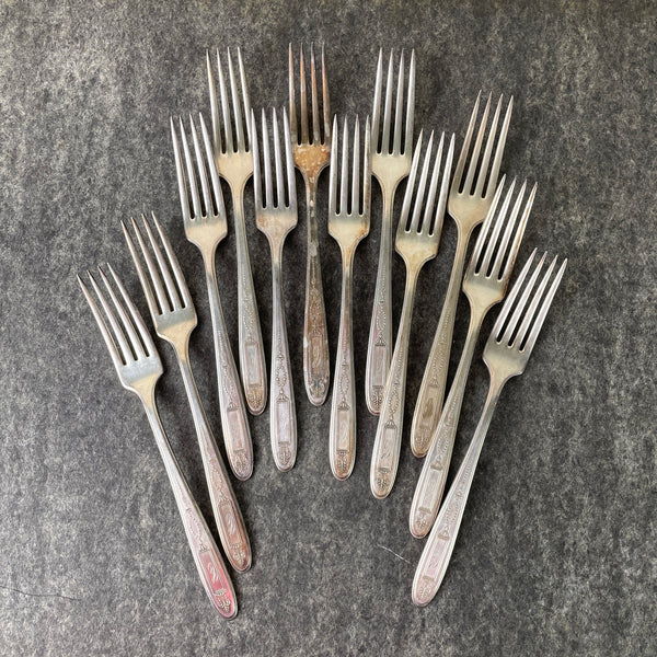 Oneida Community Plate Grosvenor flatware - C monogram - 46 pieces - 1920s vintage - NextStage Vintage