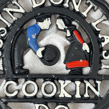 Kitsch round Amish humorous trivet - painted metal vintage kitchen decor - NextStage Vintage