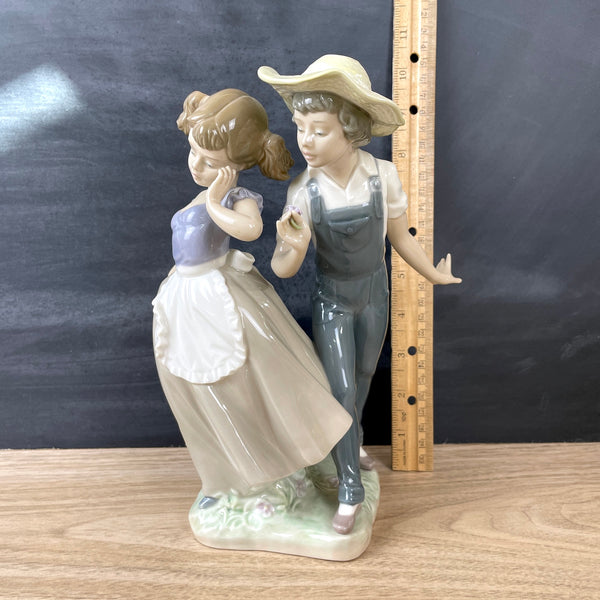 Lladro "Love in Bloom" boy and girl figurine - NextStage Vintage