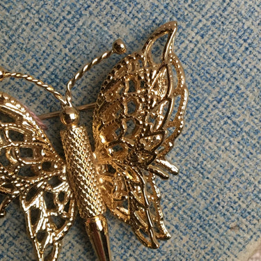 Monet butterfly pin #1875- vintage gold brooch with tag - NextStage Vintage