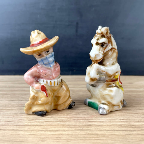 Outlaw and horse salt and pepper shakers - 1950s vintage - NextStage Vintage