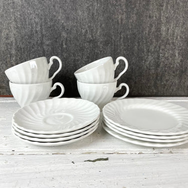 Johnson Bros Regency china cups, saucers and side plates - made in England - 12 pc. - NextStage Vintage