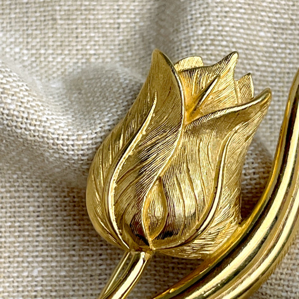 Monet single tulip pin - 1980s floral brooch - NextStage Vintage
