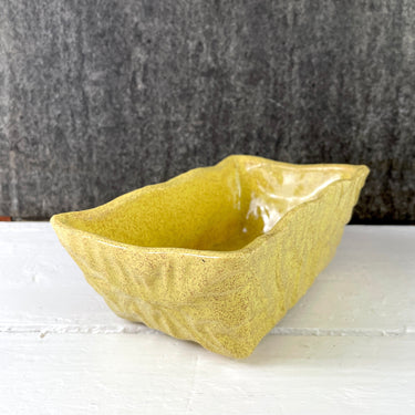 Upco planter #483 - maize yellow with speckles - vintage USA pottery - NextStage Vintage