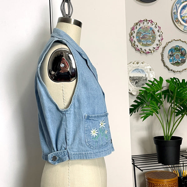 1990s denim vest with floral pockets - size 10 - NextStage Vintage