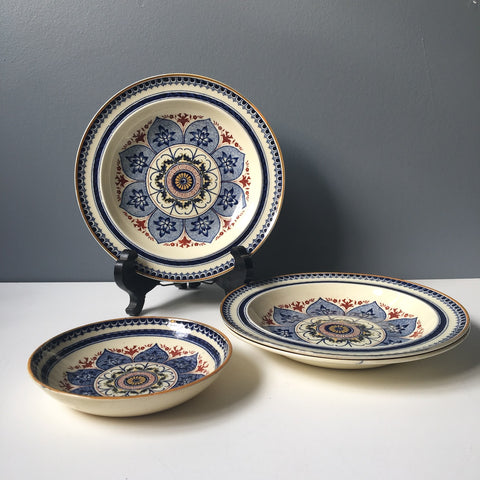 Antique Wedgwood medallion bowls A1708 - set of 4 - 1870s - NextStage Vintage