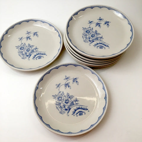 Homer Laughlin restaurant ware luncheon plates - set of 8 - Williamsburg (MA) Inn pattern - NextStage Vintage
